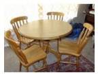 Dinning table & 4 chairs. Round Dinning table & 4 chairs....